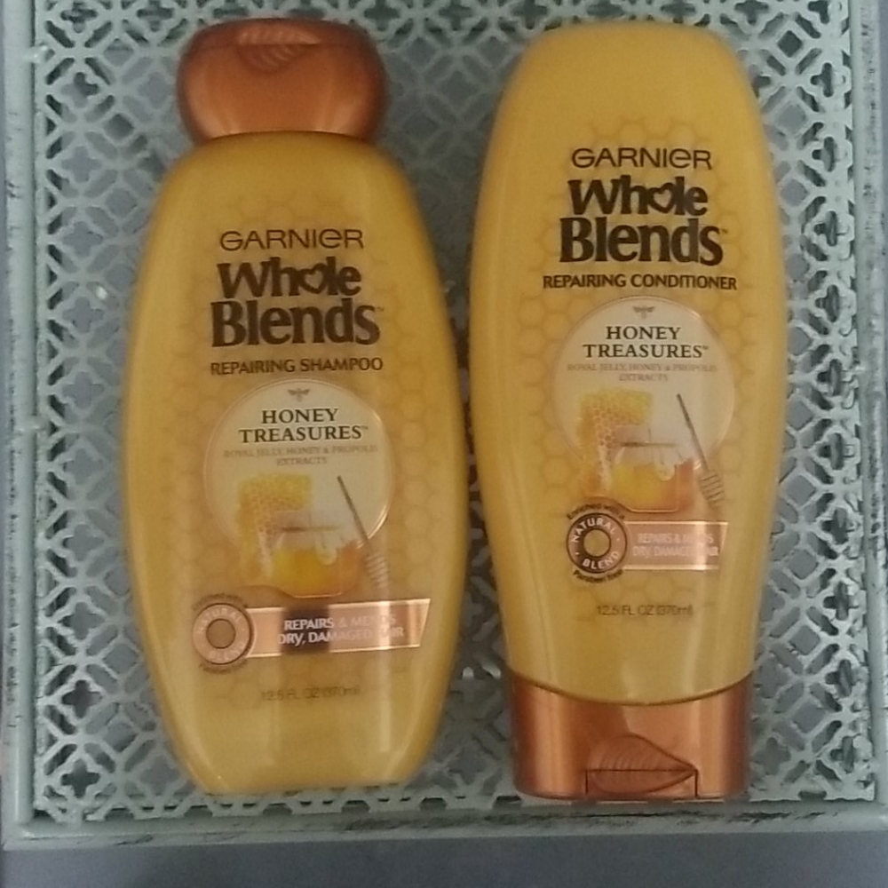 Garnier Whole Blends